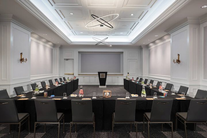 Renaissance Dallas Addison Hotel
