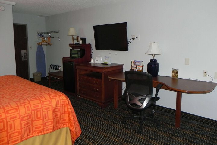 Room 11 of 41