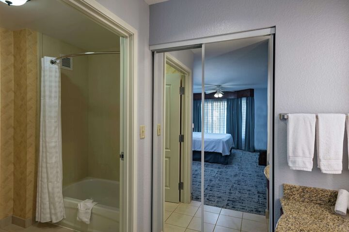 Room 18 of 46