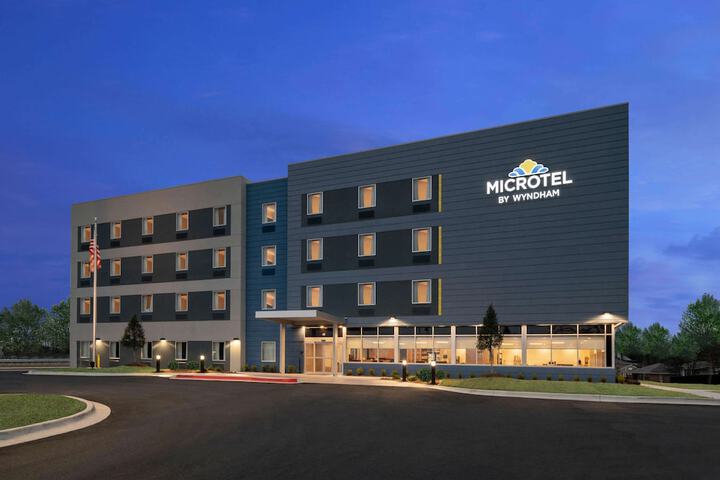 Hotel 5 of 27