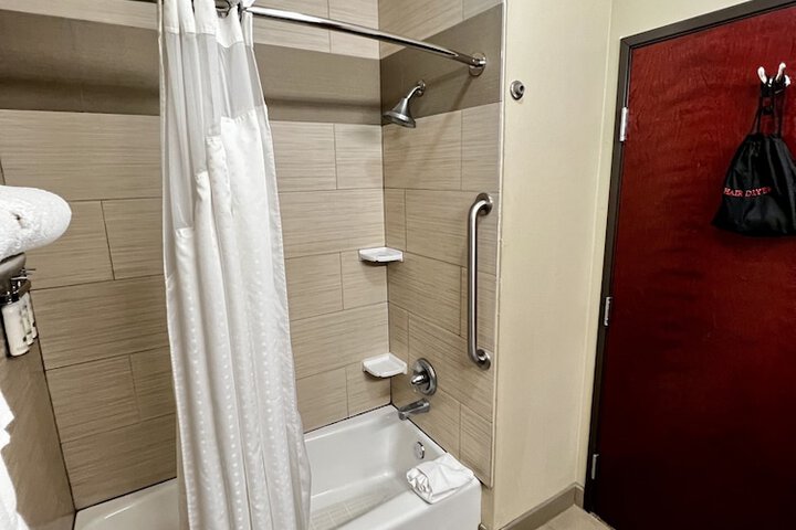 Room 29 of 52