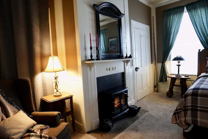 Blue Ridge Inn Bed & Breakfast