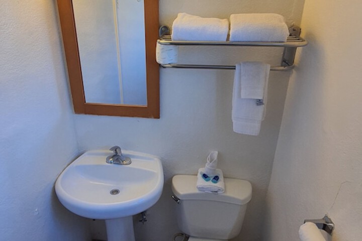Room 32 of 57