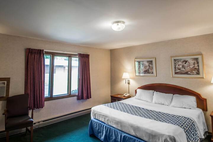 Room 28 of 42