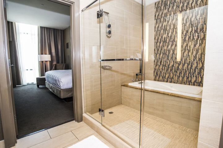 Room 14 of 30