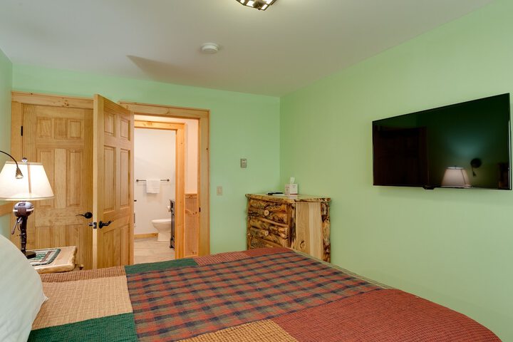 Room 120 of 153