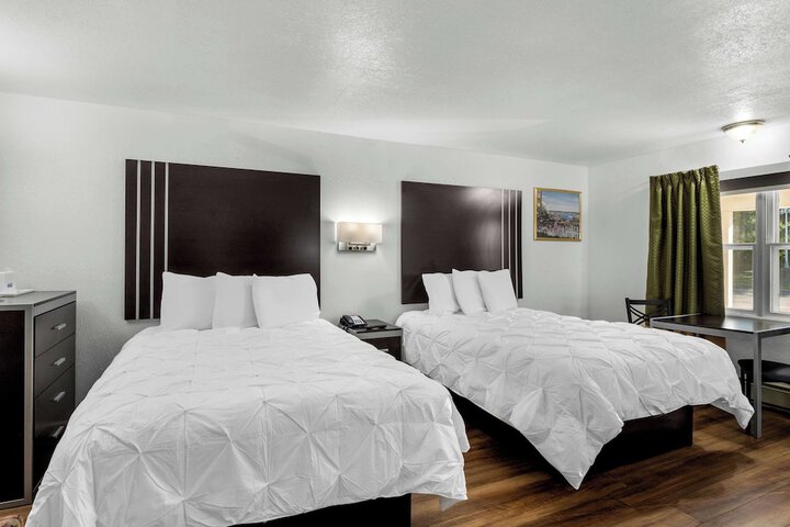 Room 18 of 29