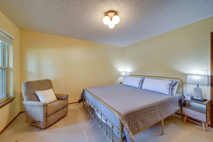 Quiet Oklahoma Home - Close to Golf Courses!