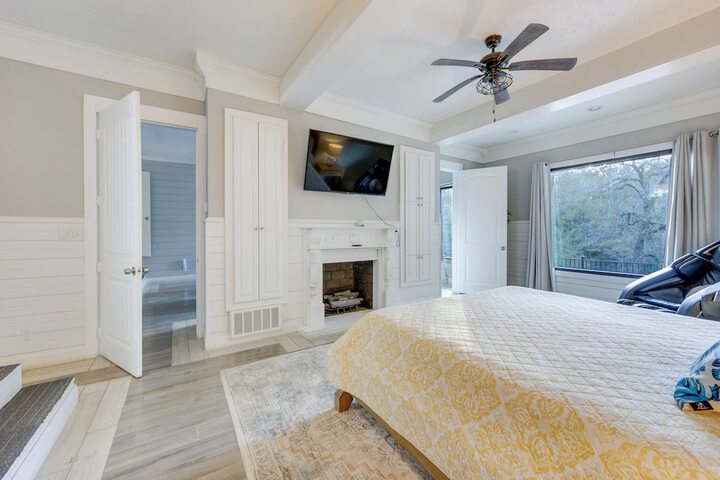 Game Room Trails! 30-acre Lakefront Streetman Gem