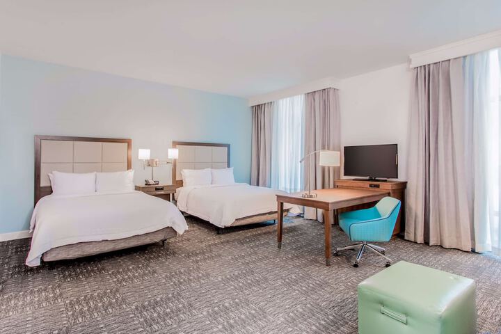 Hampton Inn & Suites Panama City Beach-Beachfront