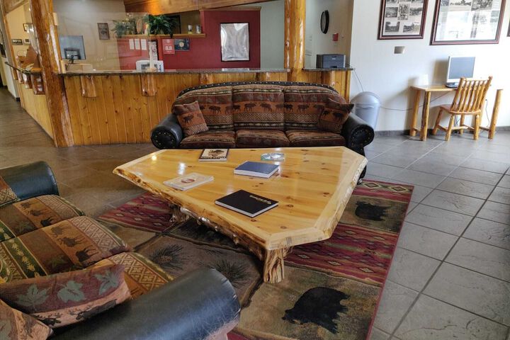 Cody Legacy Inn & Suites