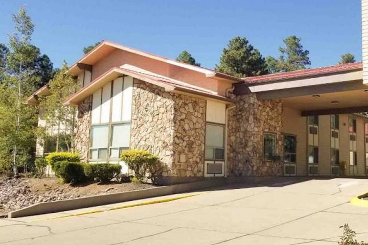Hotel 4 of 47