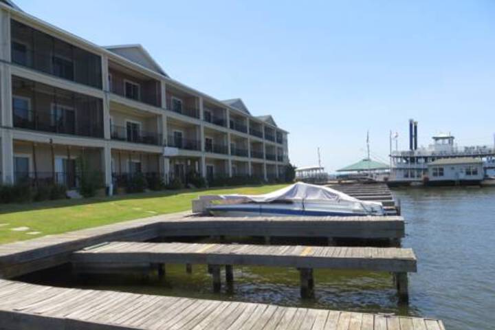 Sunset Harbor Resort