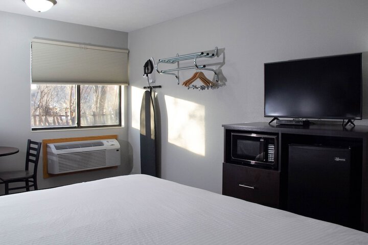 Room 35 of 48