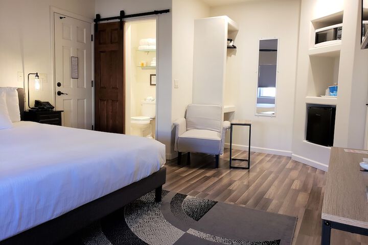 Room 14 of 38