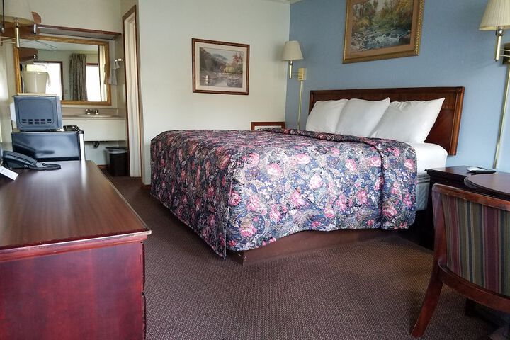 Room 9 of 21
