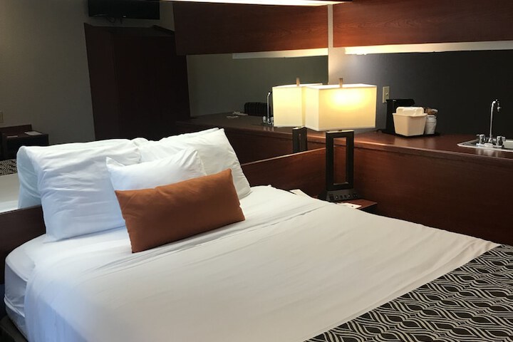 Microtel Inn & Suites by Wyndham Urbandale / Des Moines