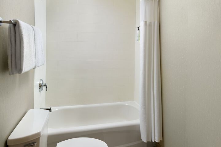Room 14 of 24