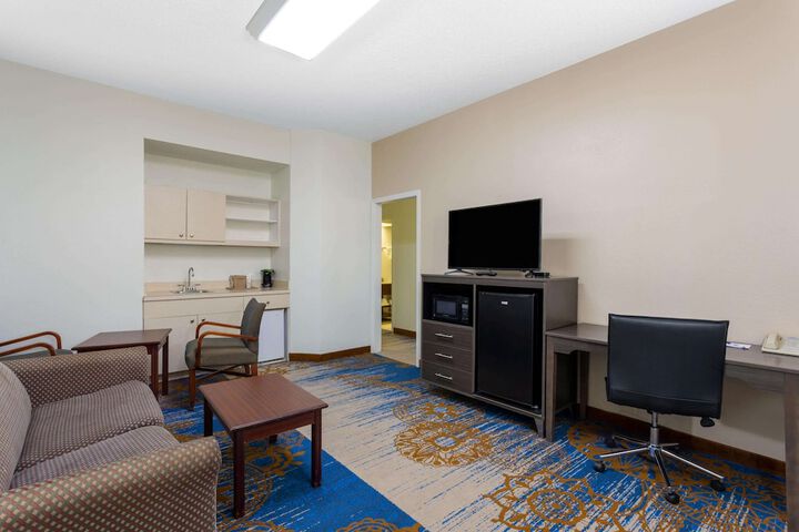 Room 7 of 26