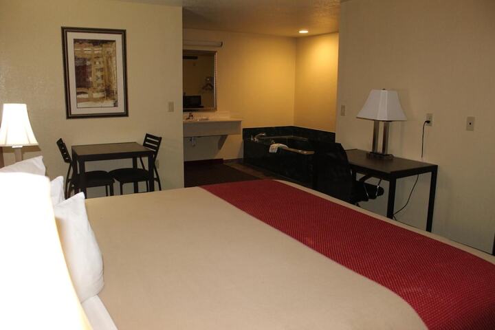 Room 10 of 39