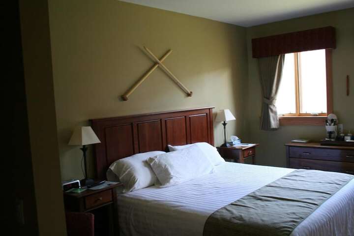 Room 35 of 47