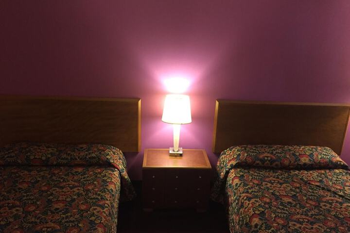 Room 22 of 34