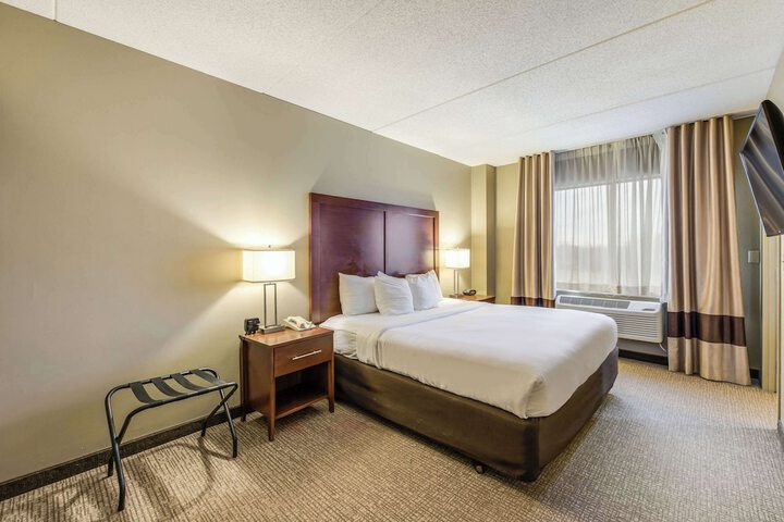 Room 40 of 63