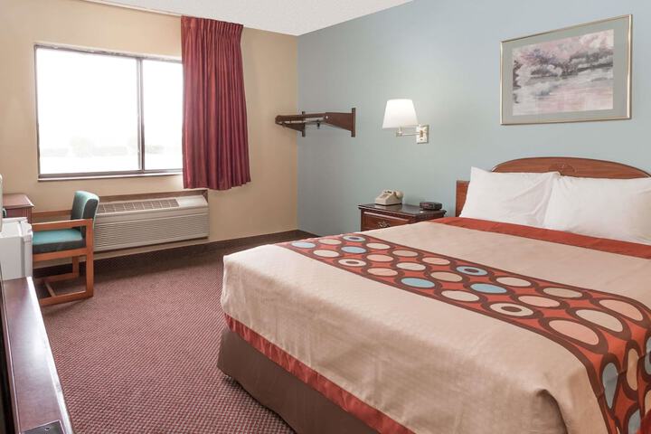 Room 17 of 20