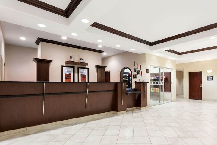 Ramada by Wyndham Weyburn