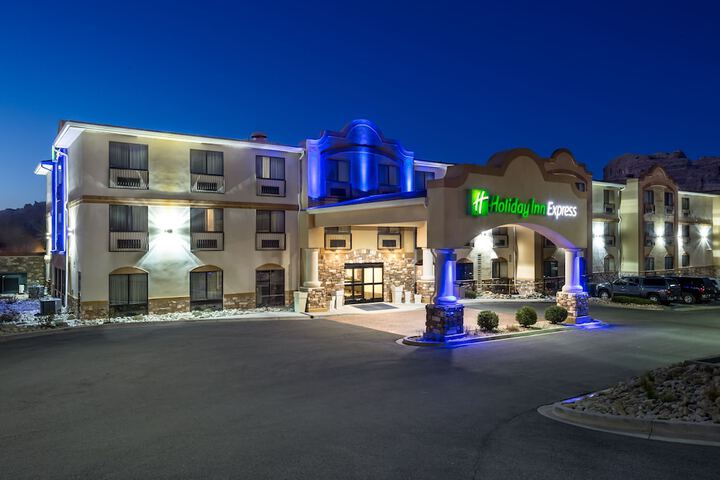 Holiday Inn Express & Suites Moab by IHG