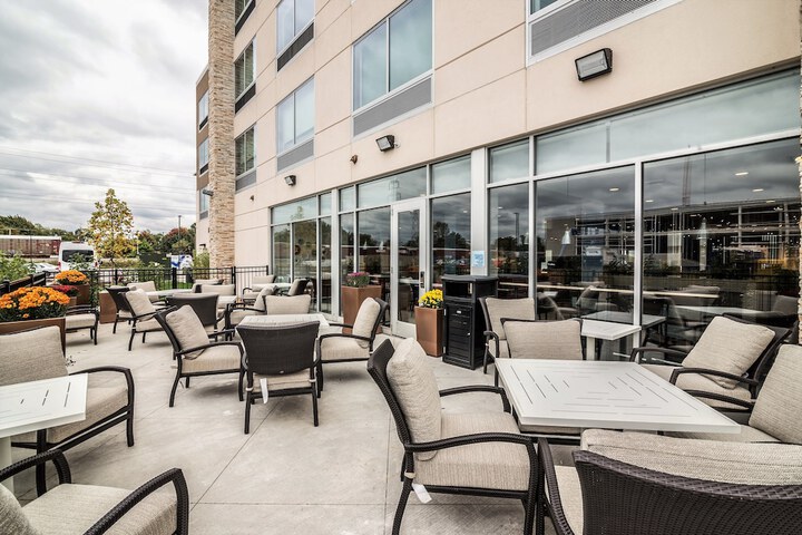 Terrace/Patio 45 of 45