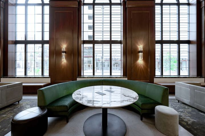 Hotel Fort Des Moines Curio Collection by Hilton