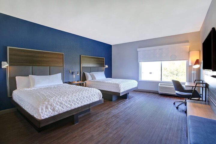 Room 33 of 44