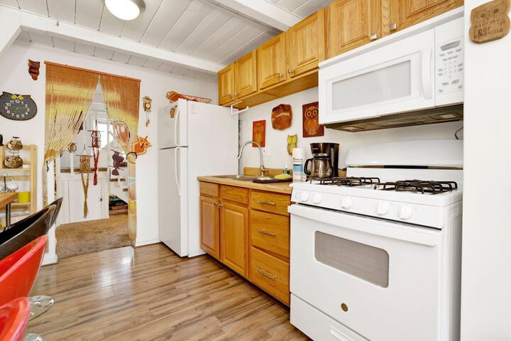 Sunrise Cottage #1800
