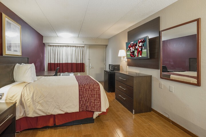 Room 19 of 28