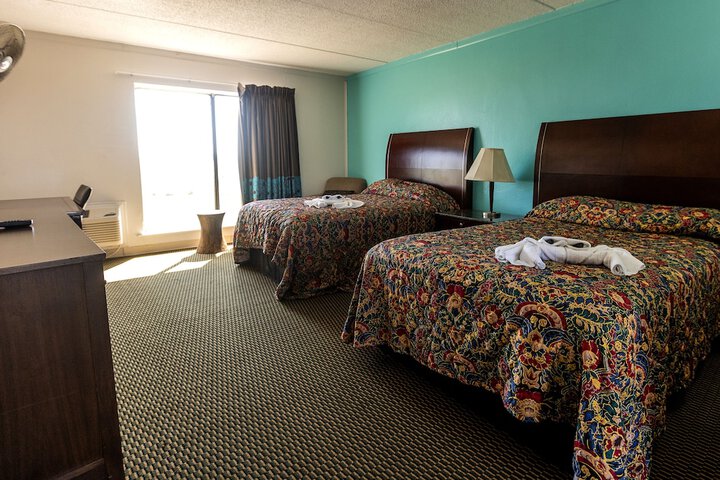 Room 15 of 34