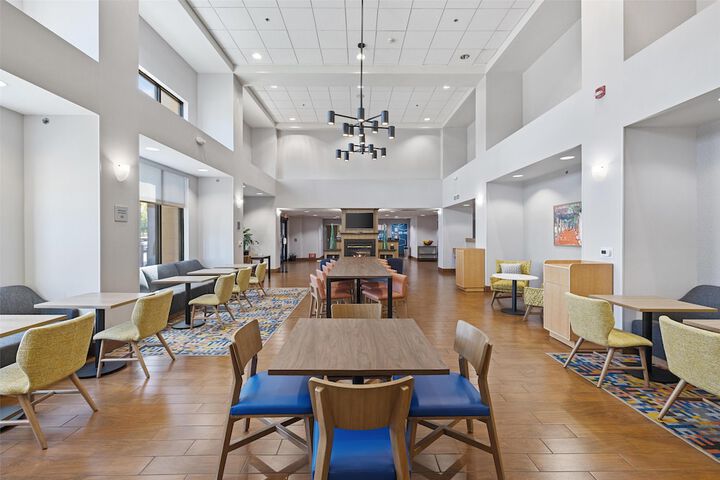Hampton Inn & Suites Madera