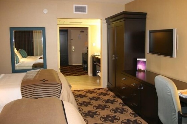 Room 21 of 69