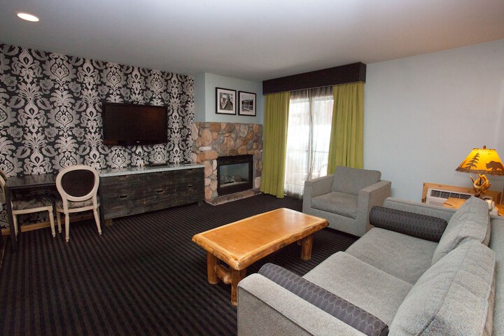 3 Peaks Resort & Beach Club
