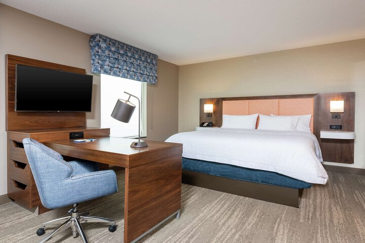 Room 35 of 48