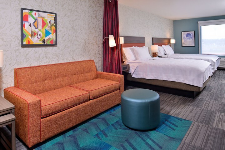 Room 28 of 65