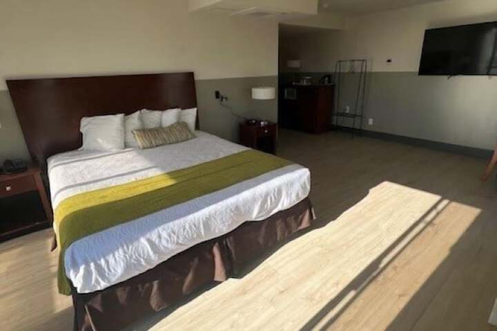 Room 40 of 86