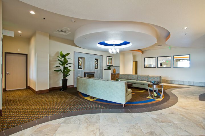 Hotel 6 of 53