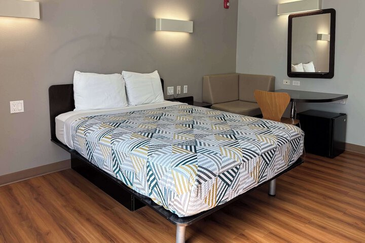 Room 13 of 15