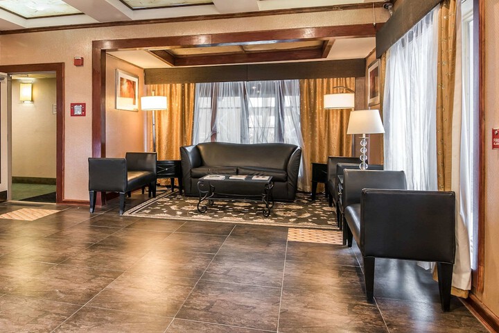 Hotel Interior 7 of 29