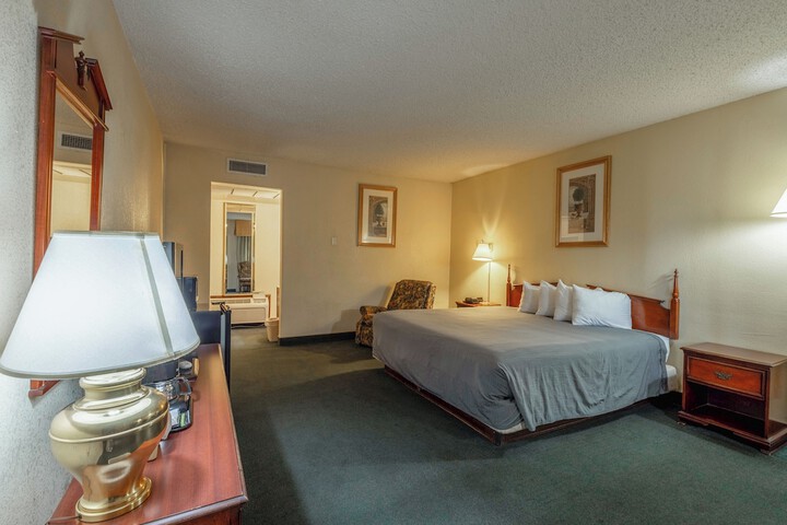 Room 42 of 68