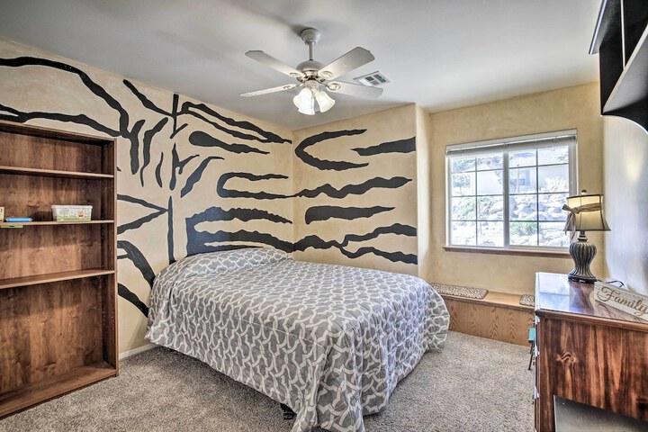 Welcoming Tehachapi Home w / Deck & Grill!