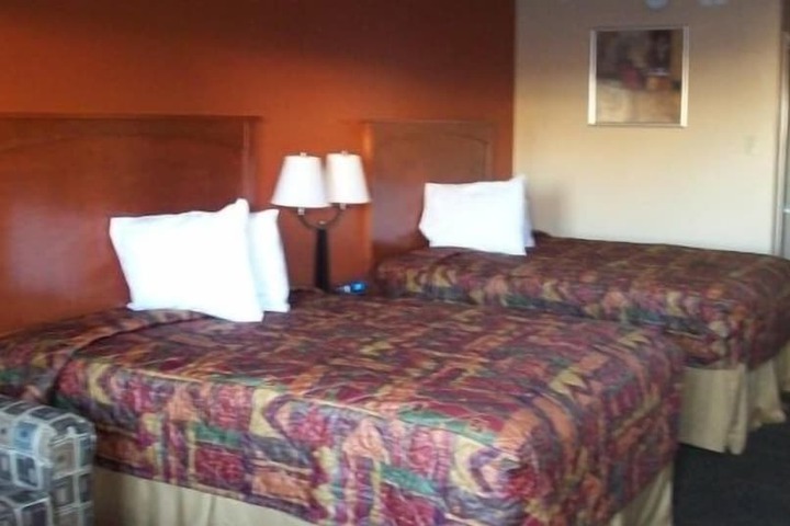 Room 18 of 31