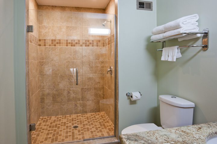 Room 9 of 32