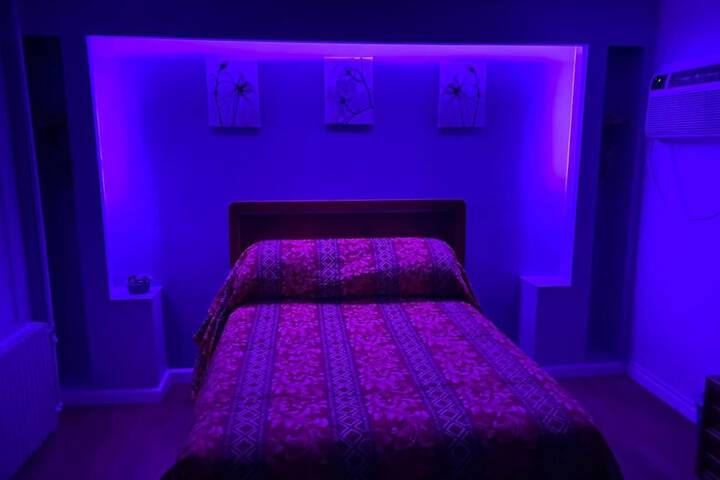 Room 11 of 48